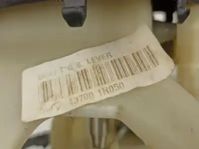 Peça sobressalente para automóvel em segunda mão alavanca de velocidades por kia cee'd fastback (ed) 1.6 crdi 115 referências oem iam 437001h050  