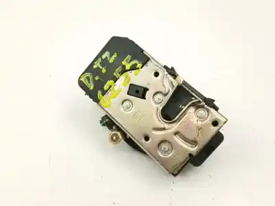 Автозапчастина б/у замок передніх дверей лівий для OPEL VECTRA 2.0 D Посилання на OEM IAM 90585021  