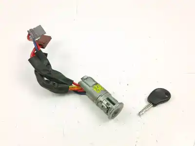 Pièce détachée automobile d'occasion COMMUTATEUR D'ALLUMAGE pour CITROEN SAXO (S0, S1) 1.4 VTS Références OEM IAM 4162W2  