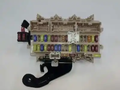 Second-hand car spare part fuse box unit for renault kadjar xmod 4x4 oem iam references 8901r