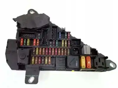 Peça sobressalente para automóvel em segunda mão caixa de fusíveis e relés por bmw serie 5 berlina (e60) 530d referências oem iam 6906588