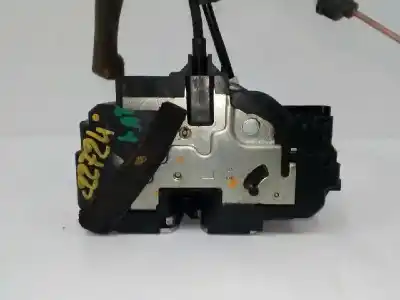 İkinci el araba yedek parçası sol arka kapi kilidi için nissan pulsar fastback (c13) 1.2 dig-t oem iam referansları 825013zl0a  