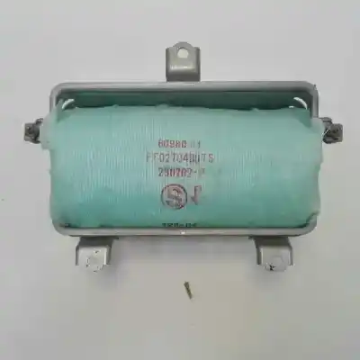 Piesă de schimb auto la mâna a doua airbag fațã dreapta pentru toyota corolla (e12) 2.0 d-4d linea sol berlina referințe oem iam 6098001