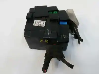 Second-hand car spare part fuse box unit for kia carens iii monospace (un) 2.0 crdi 140 oem iam references k7912130070