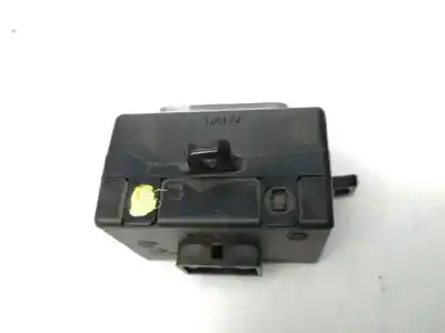 Автозапчастина б/у багатофункційний дисплей для ssangyong actyon i 200 xdi 4wd посилання на oem iam 8111031000  