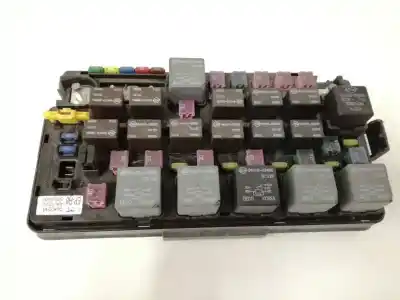 Peça sobressalente para automóvel em segunda mão caixa de fusíveis e relés por ssangyong kyron 200 xdi 2wd referências oem iam 