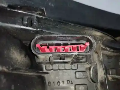 Автозапчастина б/у правий ліхтар для smart forfour 1.5 cdi cat посилання на oem iam a4548200664  