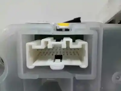 Second-hand car spare part dashboard for mazda 2 (de_, dh_) 1.3 (de3fs) oem iam references df73e  d01j55430k9001