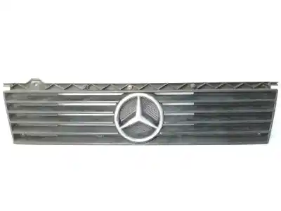 Gebrauchtes Autoersatzteil frontgitter zum mercedes-benz mb furgón (w631) d (631.332, 631.342) oem-iam-referenzen 6317510218