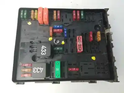 Pezzo di ricambio per auto di seconda mano SCATOLA RELÈ/FUSIBILI per VOLKSWAGEN CADDY KA/KB (2K)  Riferimenti OEM IAM 1K0937124K  