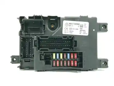 Peça sobressalente para automóvel em segunda mão caixa de fusíveis e relés por fiat grande punto (199_) 1.4 (199axb1a) referências oem iam 00517187860