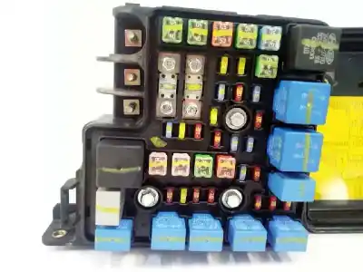 Pièce détachée automobile d'occasion boîtes à fusibles pour kia cee'd fastback (ed) 1.6 crdi 115 références oem iam 919501h030  