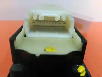 Peça sobressalente para automóvel em segunda mão botão / interruptor elevador vidro dianteiro esquerdo por lexus rx 400h referências oem iam 8404048080  