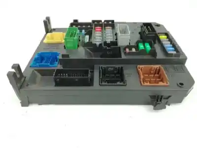 Peça sobressalente para automóvel em segunda mão caixa de fusíveis e relés por citroen c4 picasso ii 1.6 bluehdi 120 referências oem iam 9806687980