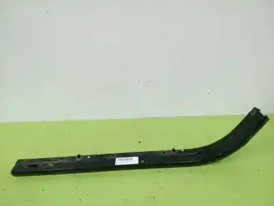 Pièce détachée automobile d'occasion support / guide porte coulissante pour peugeot partner tepee active 1.2 pure tech 110 références oem iam 9684585580