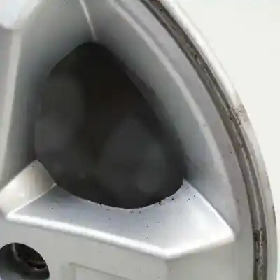 Автозапчастина б/у шина для kia sorento i (jc) 2.5 crdi посилання на oem iam 529103e580  16x7jj et45