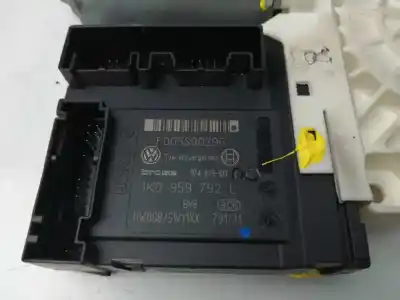 Автозапчасти б/у мотор стекла переднего правого за volkswagen passat variant (3c5) 2.0 tdi ссылки oem iam 1k0959702p  1k0959792l