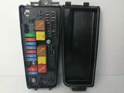 Second-hand car spare part fuse box unit for opel vectra c caravan elegance oem iam references 13170899  519066104