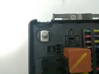 Second-hand car spare part fuse box unit for opel vectra c caravan elegance oem iam references 13170899  519066104
