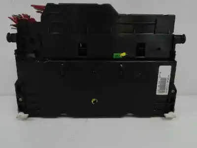 Pièce détachée automobile d'occasion boîtes à fusibles pour bmw serie 3 berlina (e46) 320d références oem iam 8387153  