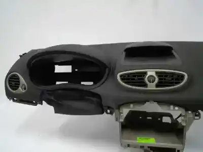 Pièce détachée automobile d'occasion tableau de bord pour renault clio iii luxe privilege références oem iam   
