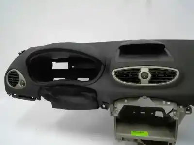 Tweedehands auto-onderdeel dashboard voor renault clio iii luxe privilege oem iam-referenties   