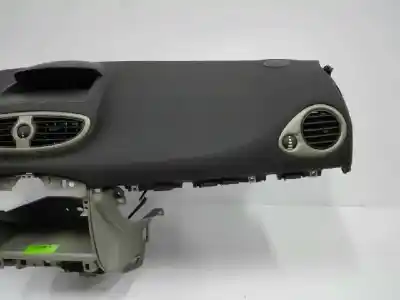 Tweedehands auto-onderdeel dashboard voor renault clio iii luxe privilege oem iam-referenties   