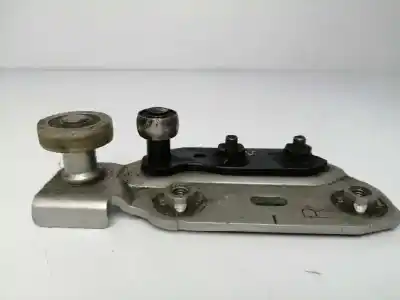 Автозапчастина б/у опора / направляюча розсувних дверей для nissan note (e11, ne11) 1.5 dci посилання на oem iam 82400jx00a  