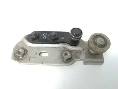 Peça sobressalente para automóvel em segunda mão suporte / guia de porta de correr por nissan note (e11, ne11) 1.5 dci referências oem iam 82401jx00a