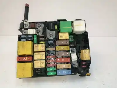 Pezzo di ricambio per auto di seconda mano scatola relè/fusibili per citroen c4 picasso ii 1.2 thp 130 riferimenti oem iam 9804848580
