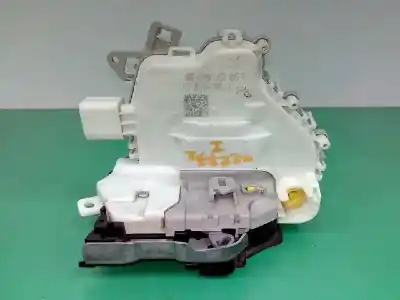 Автозапчастина б/у замок передніх дверей лівий для audi q3 (8ug) 2.0 16v tdi посилання на oem iam 8j1837015f  