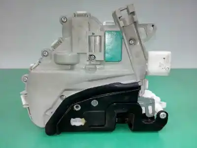 Автозапчастина б/у замок передніх дверей лівий для audi q3 (8ug) 2.0 16v tdi посилання на oem iam 8j1837015f  