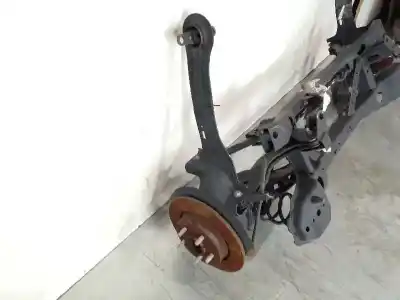 Pezzo di ricambio per auto di seconda mano asse posteriore per ford focus lim. (cb8) 1.6 16v ti-vct cat riferimenti oem iam 1830929  av615k067be