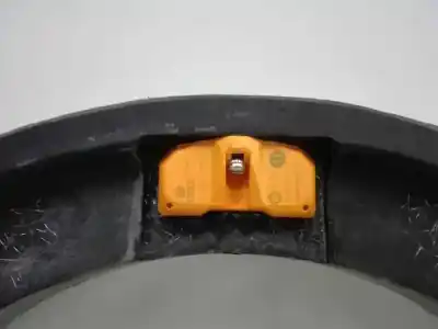 Peça sobressalente para automóvel em segunda mão pneu por audi a8 (d2) 4.2 v8 40v referências oem iam   crf225x55x17x8g48