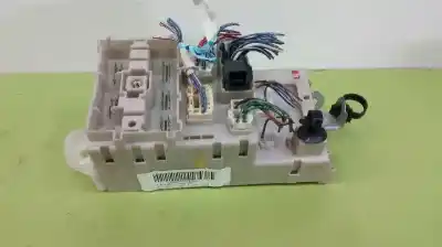 Peça sobressalente para automóvel em segunda mão caixa de fusíveis e relés por toyota rav 4 ii (_a2_) 1.8 (zca25_, zca26_) referências oem iam 8273342081