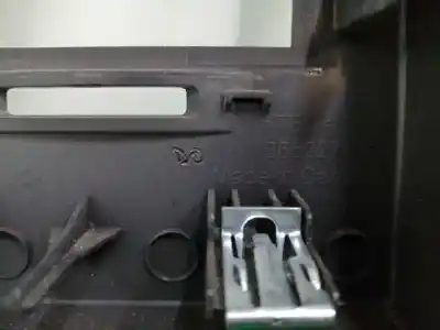 Peça sobressalente para automóvel em segunda mão molduras frontais por dodge nitro 2.8 crd 4wd referências oem iam 1365027  