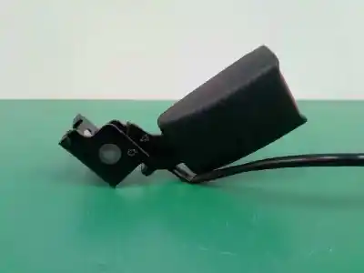 Tweedehands auto-onderdeel riemhaak rechts voor voor hyundai i30 (fd) 1.4 oem iam-referenties 