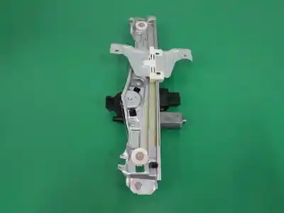Peça sobressalente para automóvel em segunda mão ELEVADOR DE VIDROS TRASEIRO DIREITO por CITROEN C3 / C3 ORIGIN III (SX)  Referências OEM IAM 9813092980  