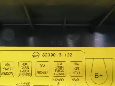 Peça sobressalente para automóvel em segunda mão caixa de fusíveis e relés por ssangyong actyon 2.0 td cat referências oem iam 8239031122  ak6479