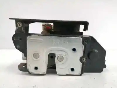 Second-hand car spare part left front door lock for ssangyong actyon 2.0 td cat oem iam references 7121009025