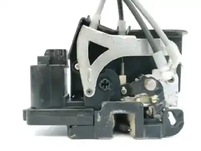 Second-hand car spare part left front door lock for ssangyong actyon 2.0 td cat oem iam references 7121009025  