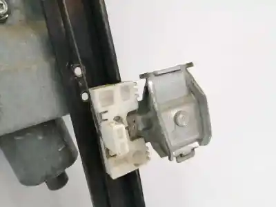 Second-hand car spare part passenger side right window regulator for ssangyong actyon 2.0 td cat oem iam references 7232109002  8810009012