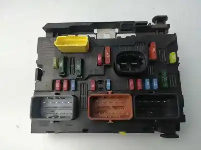 Pezzo di ricambio per auto di seconda mano scatola relè/fusibili per citroen c2 (jm_) 1.4 hdi riferimenti oem iam 9659741780
