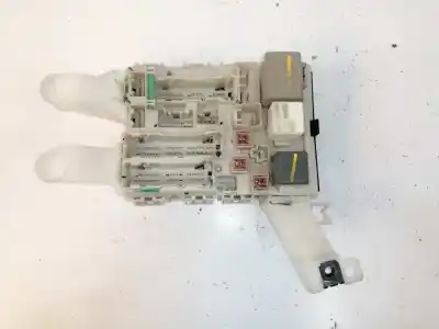 Peça sobressalente para automóvel em segunda mão caixa de fusíveis e relés por toyota auris 2.0 d-4d cat referências oem iam 8273002150a