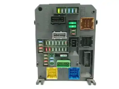 Peça sobressalente para automóvel em segunda mão caixa de fusíveis e relés por citroen c4 picasso ii 1.6 bluehdi 120 referências oem iam 9806687980