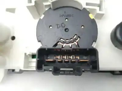 Peça sobressalente para automóvel em segunda mão comando de sofagem (chauffage / ar condicionado)  por dodge caliber 2.0 16v crd cat referências oem iam 55111874ac  p55111874ac