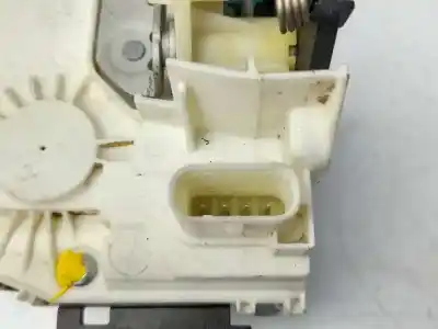 Second-hand car spare part left front door lock for dodge caliber 2.0 16v crd cat oem iam references 04589409af  