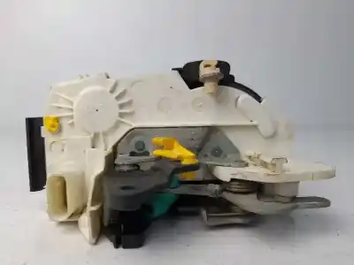 Second-hand car spare part rear left door lock for dodge caliber 2.0 16v crd cat oem iam references 04589415af  