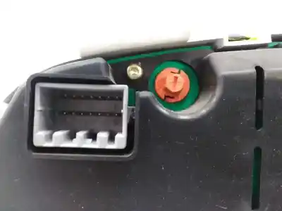 Peça sobressalente para automóvel em segunda mão quadrante por kia cee´d 1.4 cat referências oem iam 940031h010  