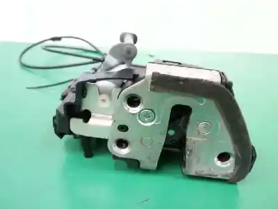 Peça sobressalente para automóvel em segunda mão fechadura da porta traseira esquerda por toyota auris hybrid active referências oem iam 